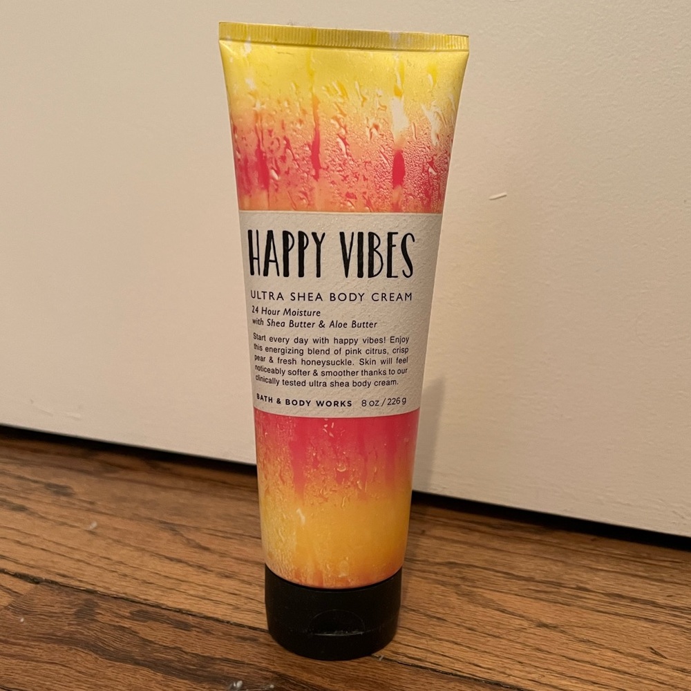 Bath & Body Works Lotion - Happy Vibes